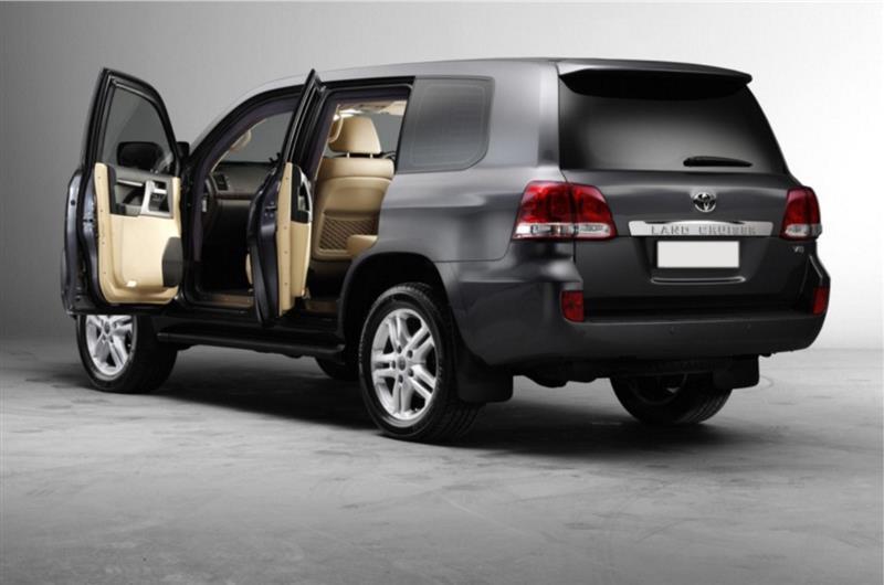 Armoured Toyota Land Cruiser 200